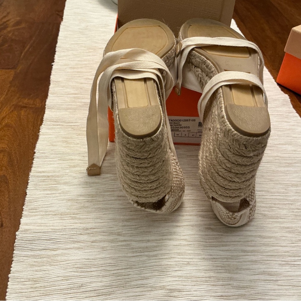 Castaner Carina Wedge Espadrilles with tie straps. - Picture 4 of 6